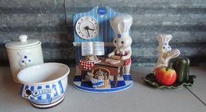 lot 104 image: 1999 Pillsbury Dough Boy Set