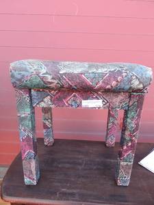 lot 124 image: Foot stool  19x17 x14  needs has 1 leg  reattachec