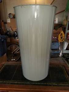 lot 15 image: METAL TRASH CAN