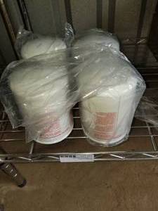 lot 44 image: HYDRAULIC FILTERS
