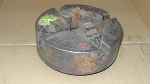 lot 5 image: Burnerd 10 Lathe Chuck w 4 Independent Jaws