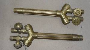 lot 8 image: Lot of 2 Victor Model 100FC Cutting Torch Handles