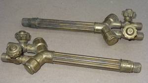 lot 162 image: Lot of 2 Victor Model 100FC Cutting Torch Handles