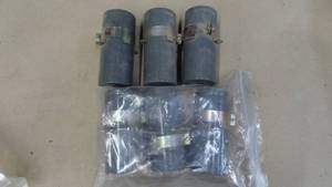 lot 23 image: Lot of 6 450V Capacitors, G2710