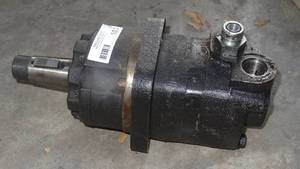 lot 103 image: Eaton Hydraulic 4000 Series Wheel Mount Motor, Model 110-1243-006
