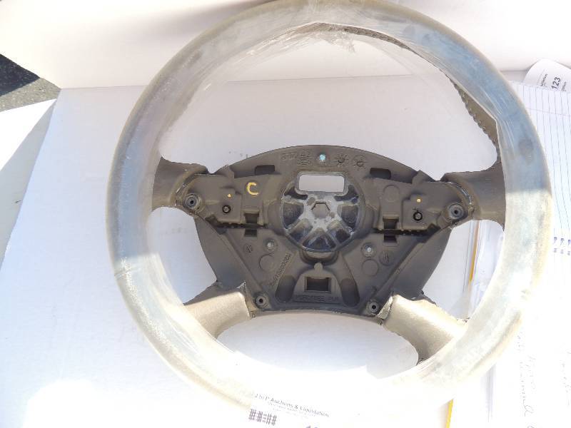 lot 134 image: Grey steering wheels WITHOUT CRUISE BUTTONS