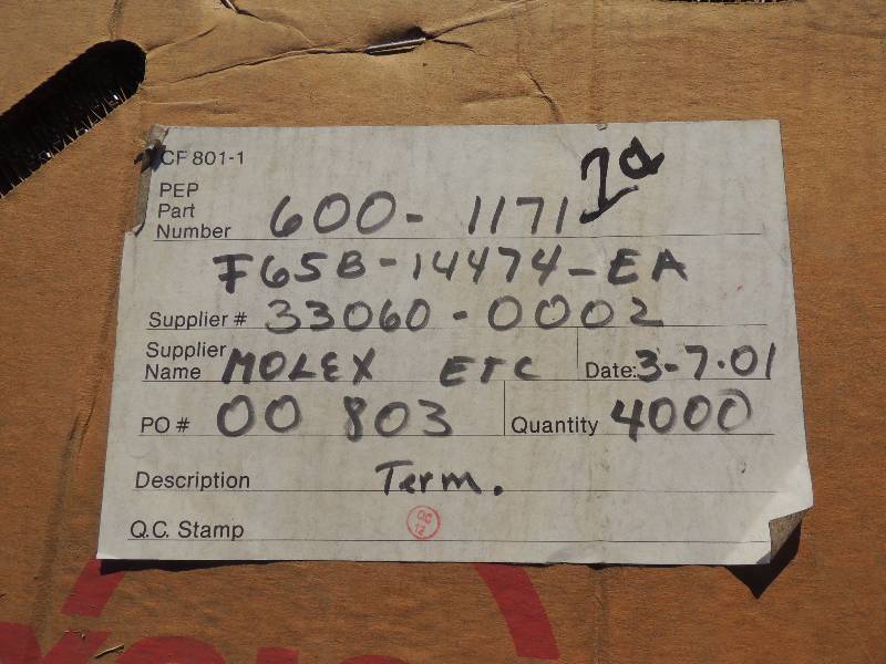 lot 155 image: WIRE CONNECTORS 4000 female terminals - part # 600-...