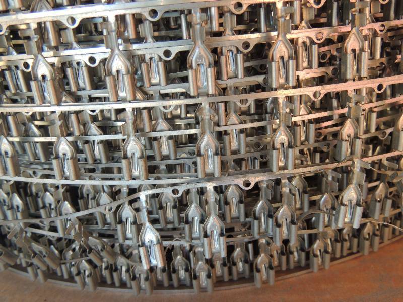 lot 168 image: WIRE CONNECTORS 4000 female terminals - part # 600-...