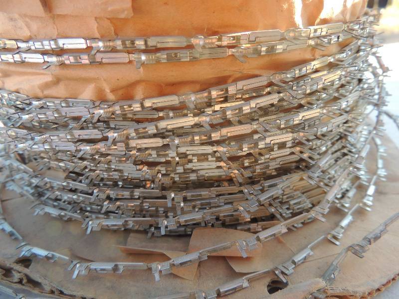 lot 236 image: WIRE CONNECTORterminal small male - 10 full spool...