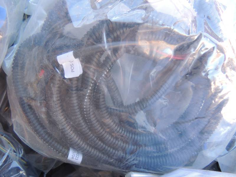 lot 62 image: WIRE HARNESS , HORN  BRACKETS  & MO...