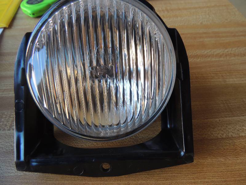 lot 65 image: FOGLIGHTS - 978G- 15A 218CC...