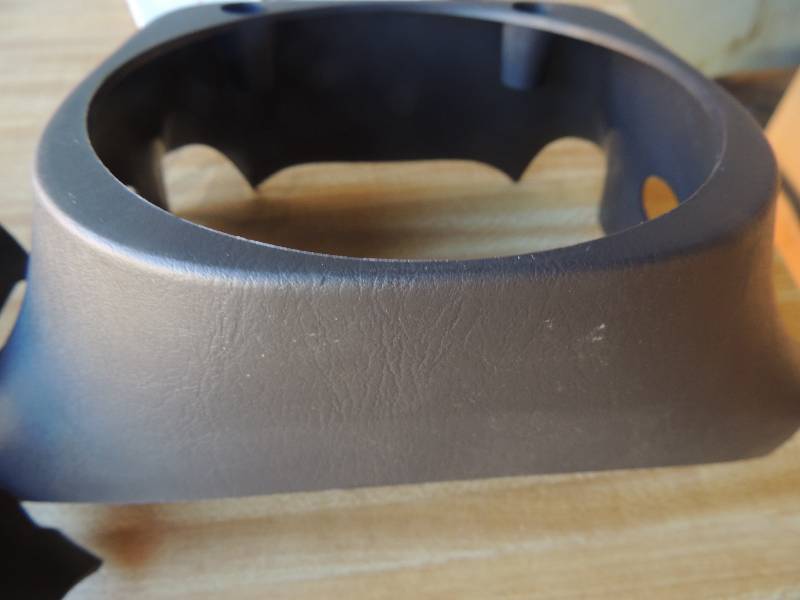 lot 77 image: STEERING COLUMN COVER -COCOA BROWN...