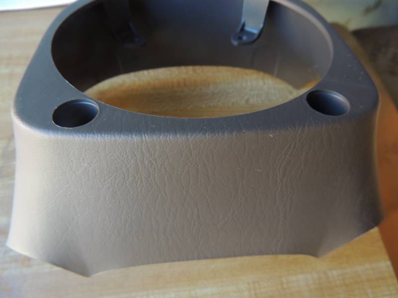 lot 78 image: STEERING COLUMN COVER - PRAIRIE TAN...