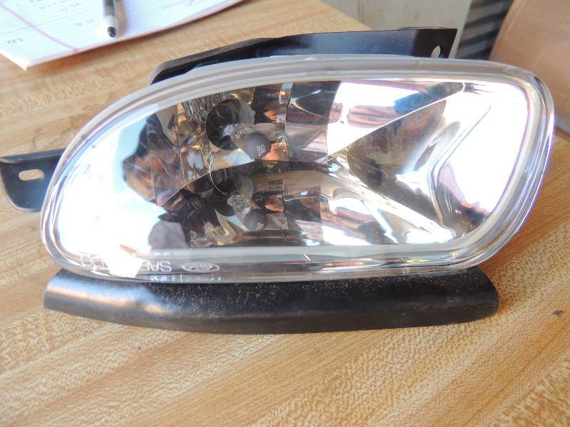 lot 96 image: FORD TAURUS  SABLE LIGHTS VALEO SY...