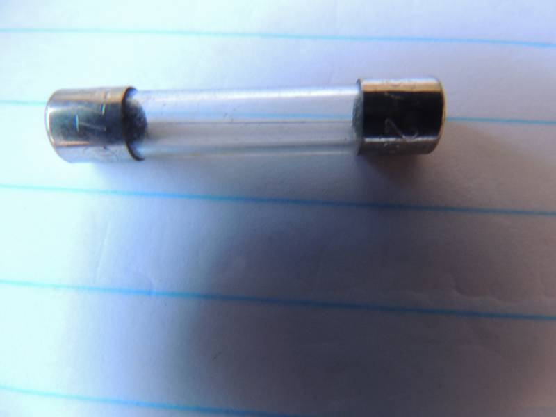 lot 268 image: 15 amp fuss- lihel fuss qty 100 per...