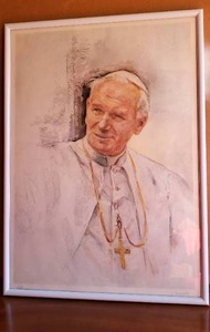 lot 5 image: Framed Print of Pope John Paul II limited addition 158300 See artist signature in pictures