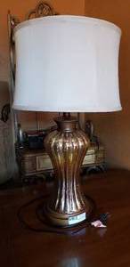 lot 43 image: Painted Glass and Metal Table 3-Way Lamp