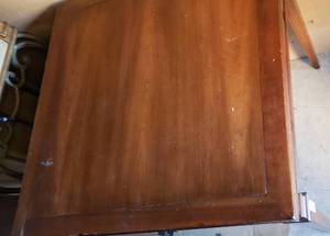 lot 31 image: Wooden Table with Folding Expandable Top