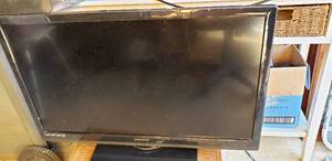 lot 36 image: Magnavox Model 32ME303VF7