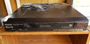 lot 38 image: Panasonic DVDCD Player, Model DVD-CV52