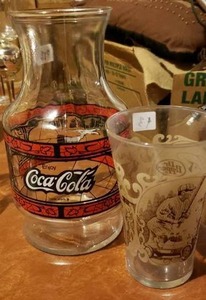 lot 78 image: Dr. Pepper Vintage Drinking Glass Brown Wright Brothers, Car, Baseball Babe Ruth and Vintage Coca-Cola Godfathers Pizza Pitcher