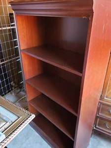 lot 8 image: Wood Bookshelf