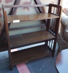 lot 9 image: Small Shelf with Fold up Shelves