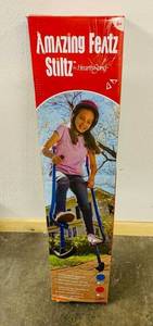 lot 73 image: Amazing Featz Stiltz Kids Toy by Hearth Song