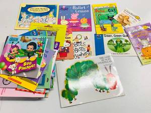 lot 100 image: Lot of Kids Soft Back Books - 32 books