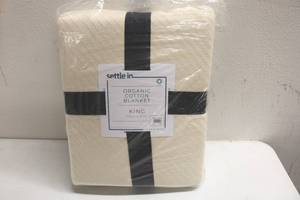 lot 108 image: Settle In Organic Cotton Blanket King Size (NEW)