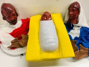 lot 122 image: Alcove 3pc Holy Family Nativity Set