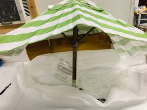 lot 138 image: Kid Kraft Umbrella for Playground