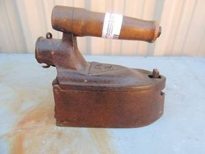 lot 37 image: FG3 coal burning iron wooden handle 8x8x4