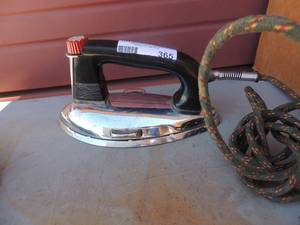 lot 365 image: Metal iron with handle and cord  General Mills no. 8M1BB