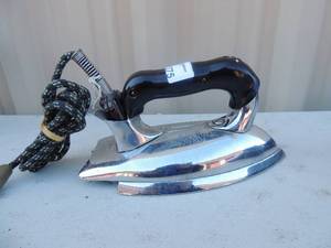 lot 375 image: Metal iron with handle and cord  in box ATC travel iron 250 watts