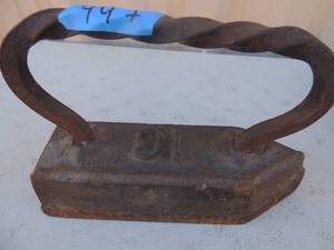 lot 447 image: Cast iron with handle marked no. 16
