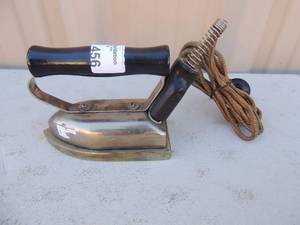 lot 456 image: Metal Iron with handle and cord  International baby iron