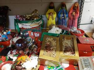 lot 61 image: Christmas Tree Ornaments, Stockings, 3 Wise Men and More