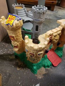 lot 87 image: Fisher Price Toy Castles, See Pictures