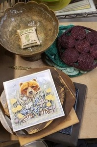 lot 106 image: Wood, Wicker and Tile Trivets, Decorative Metal Bowl