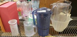 lot 121 image: Plastic Glasses and Pitchers