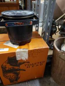 lot 101 image: Fry Daddy and Box of Punch Cups