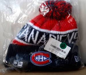 lot 23 image: NEW ERA NHL MONTREAL CANADIANS  On field Sideline Beanie Winter Pom Knit Cap Hat - NIP - RETAIL $23.95