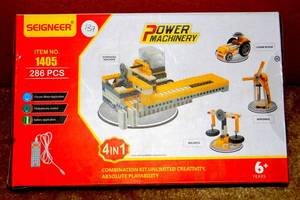 lot 137 image: SEIGNEER 4 in 1 Power Machinery Beam Pumping Unit Building Set Education Toy - NIB - $24.95