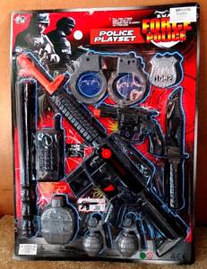 lot 197 image: FORCE POLICE PLAYSET - 10 PC SET - NIP