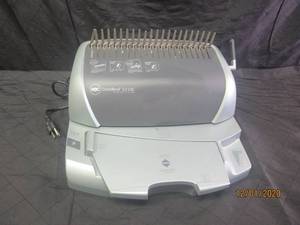 lot 12 image: GBC COMBBIND C210E BINDING SYSTEM