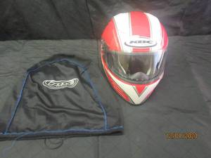 lot 17 image: KBC VR-7 HELMET MOTO DESIGN
