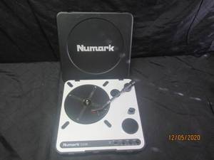 lot 25 image: NUMARK  PT-01USBTURNTABLE