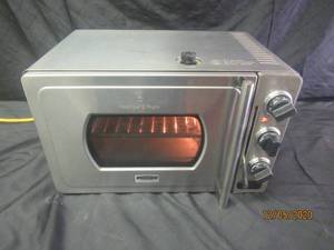lot 31 image: WOLFGANG PUCK KITCHENTEK PRESSURE OVEN