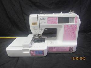 lot 38 image: BROTHER PERSONAL EMBROIDERY  LCD TOUCH MACHINE SYSTEM  PE500